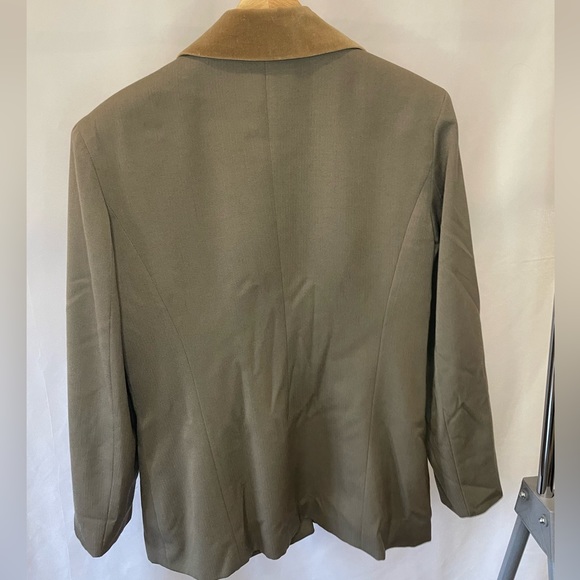 Velvet Collar Blazer + Vest Set - Picture 6 of 7